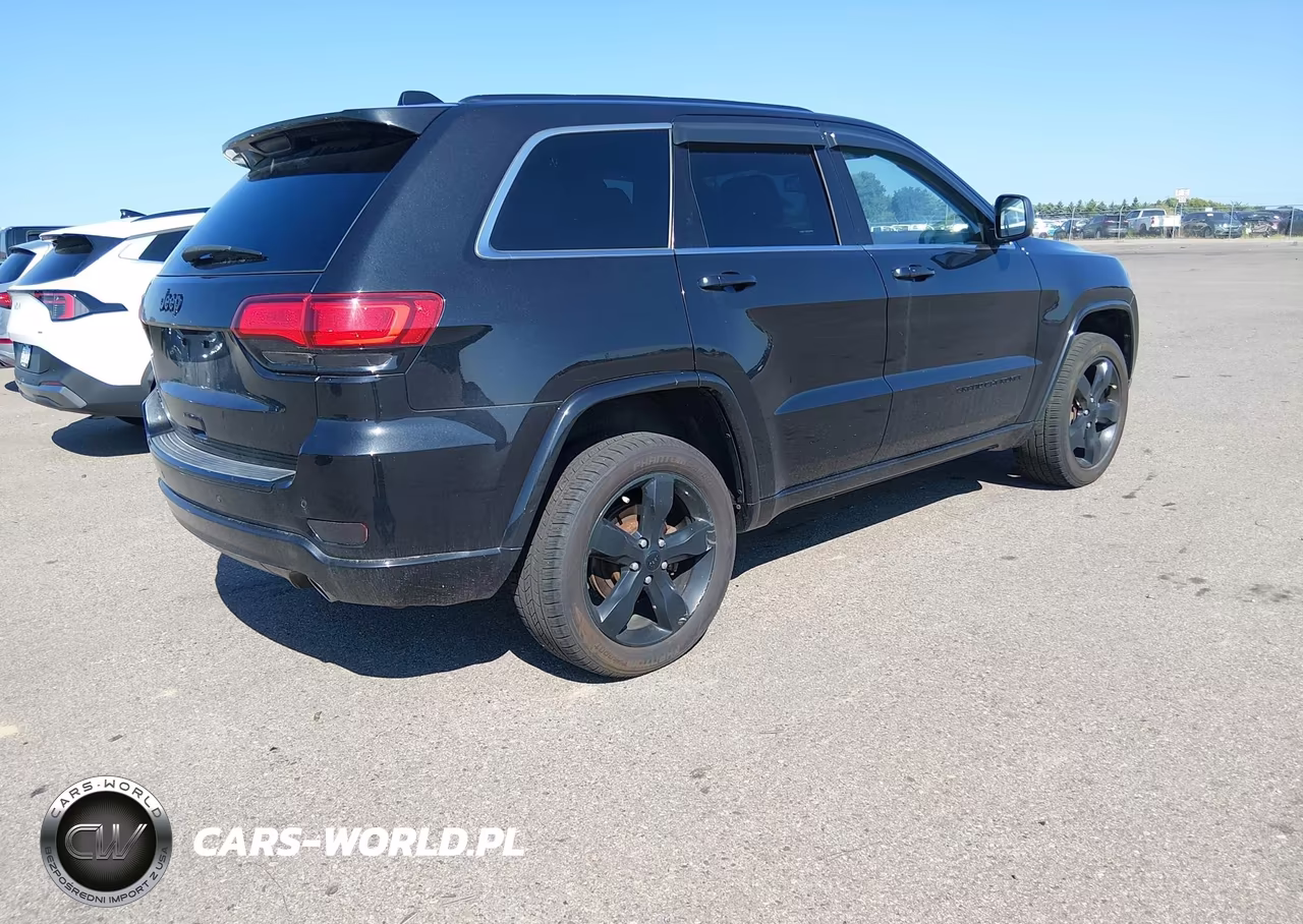 2015 Jeep Grand Cherokee Altitude VIN:1C4RJFAG5FC128986 - 4