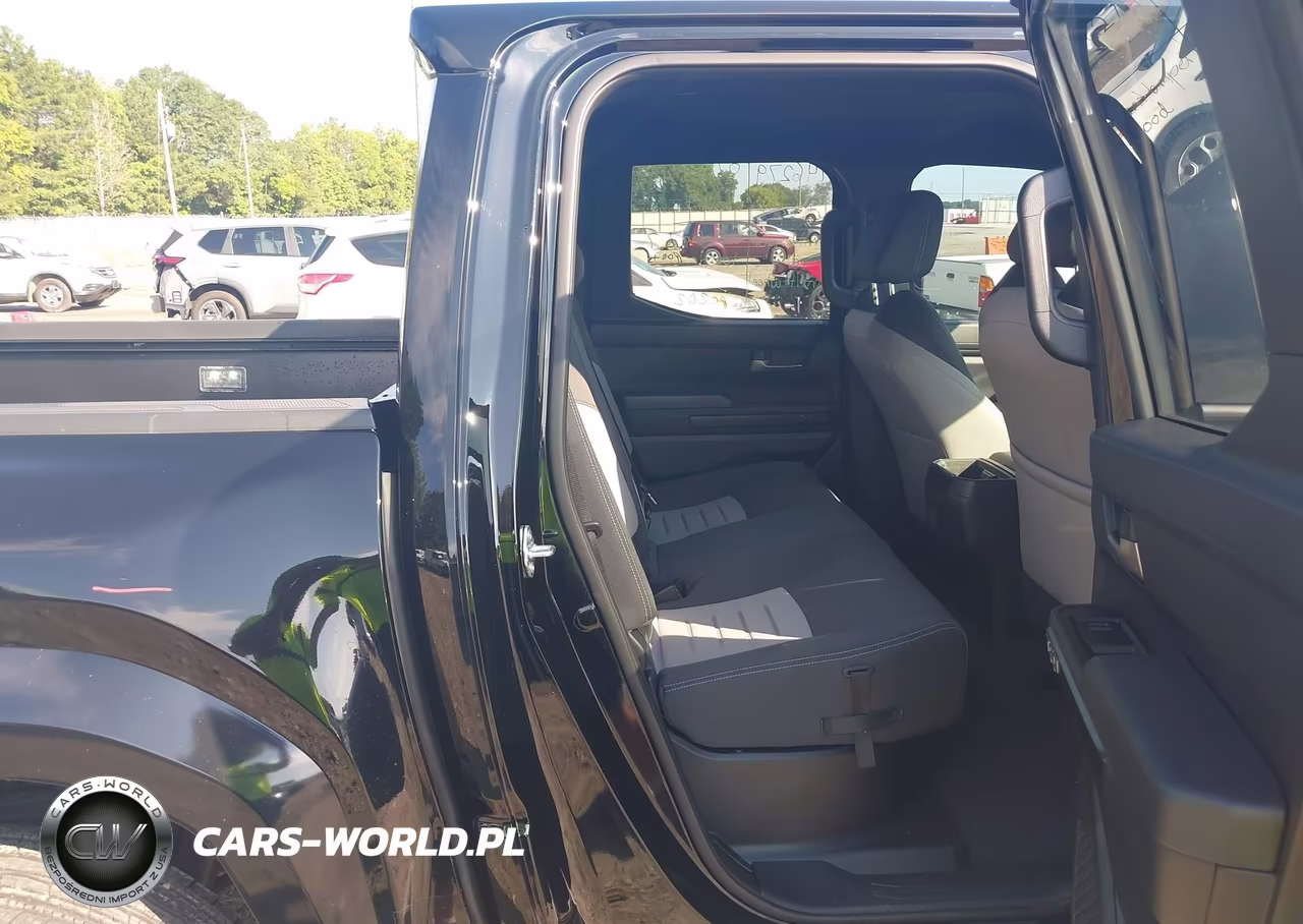 2025 Toyota Tacoma Trd Sport VIN:3TYLB5JN7ST063194 - 8