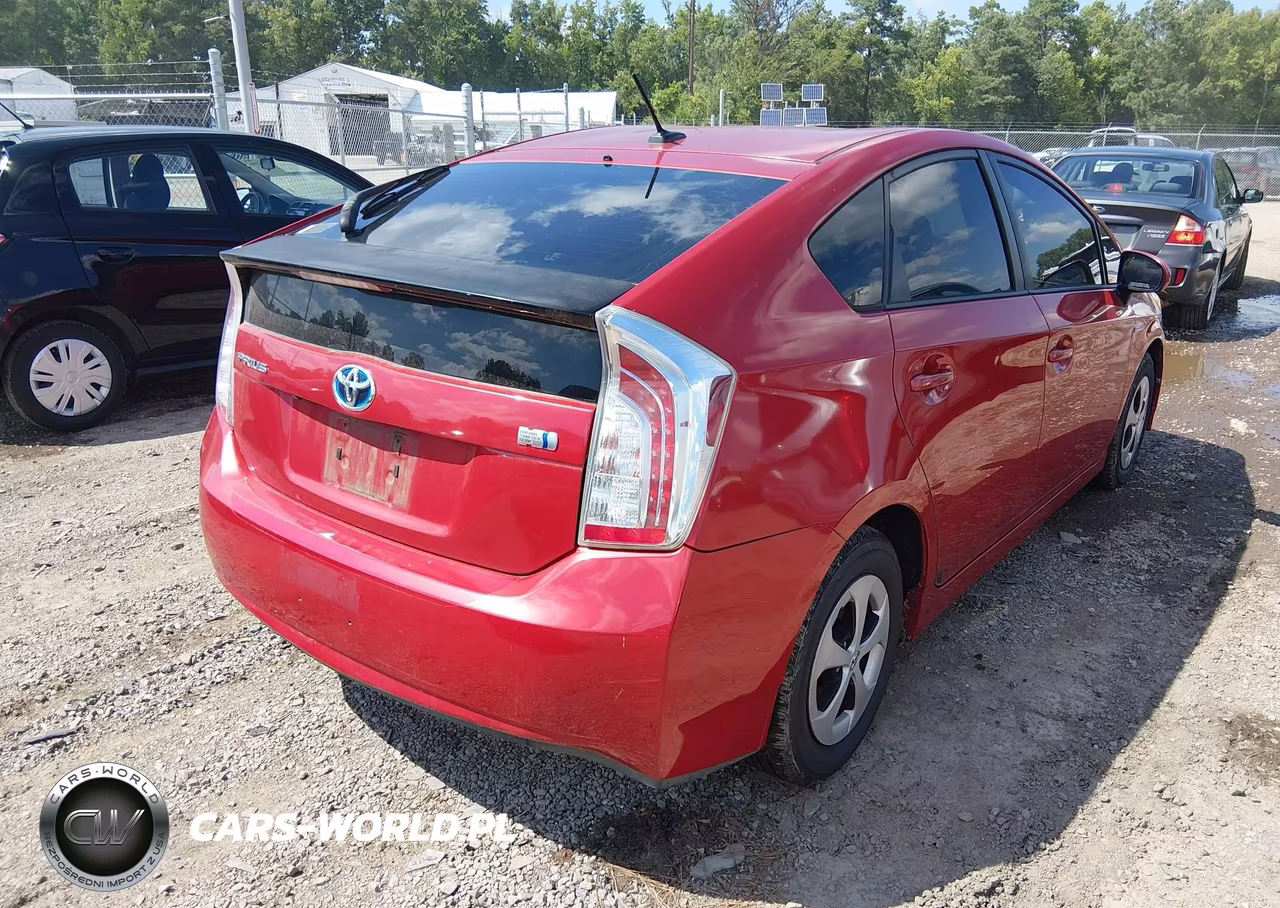 2012 Toyota Prius Three VIN:JTDKN3DU2C5474743 - 4