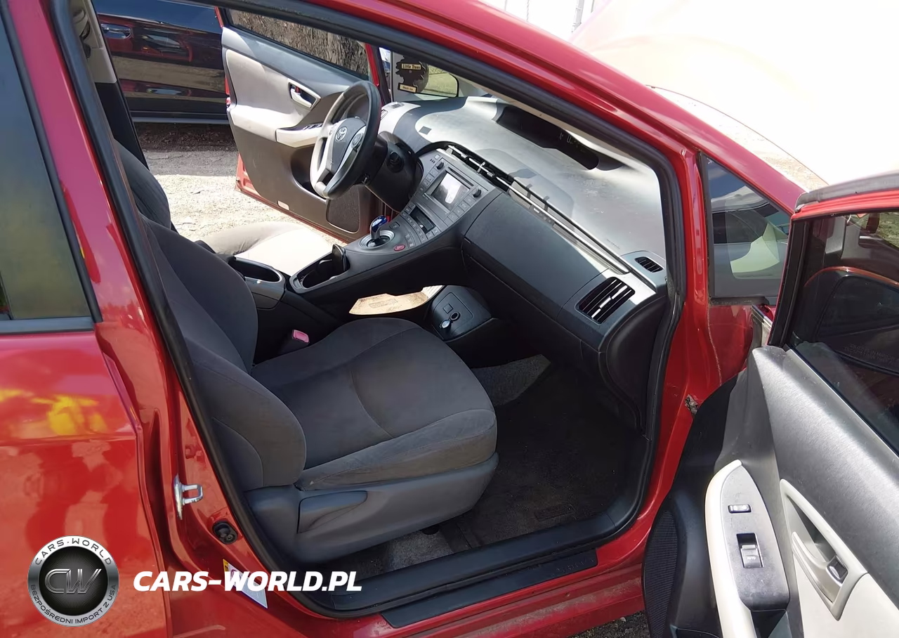 2012 Toyota Prius Three VIN:JTDKN3DU2C5474743 - 5