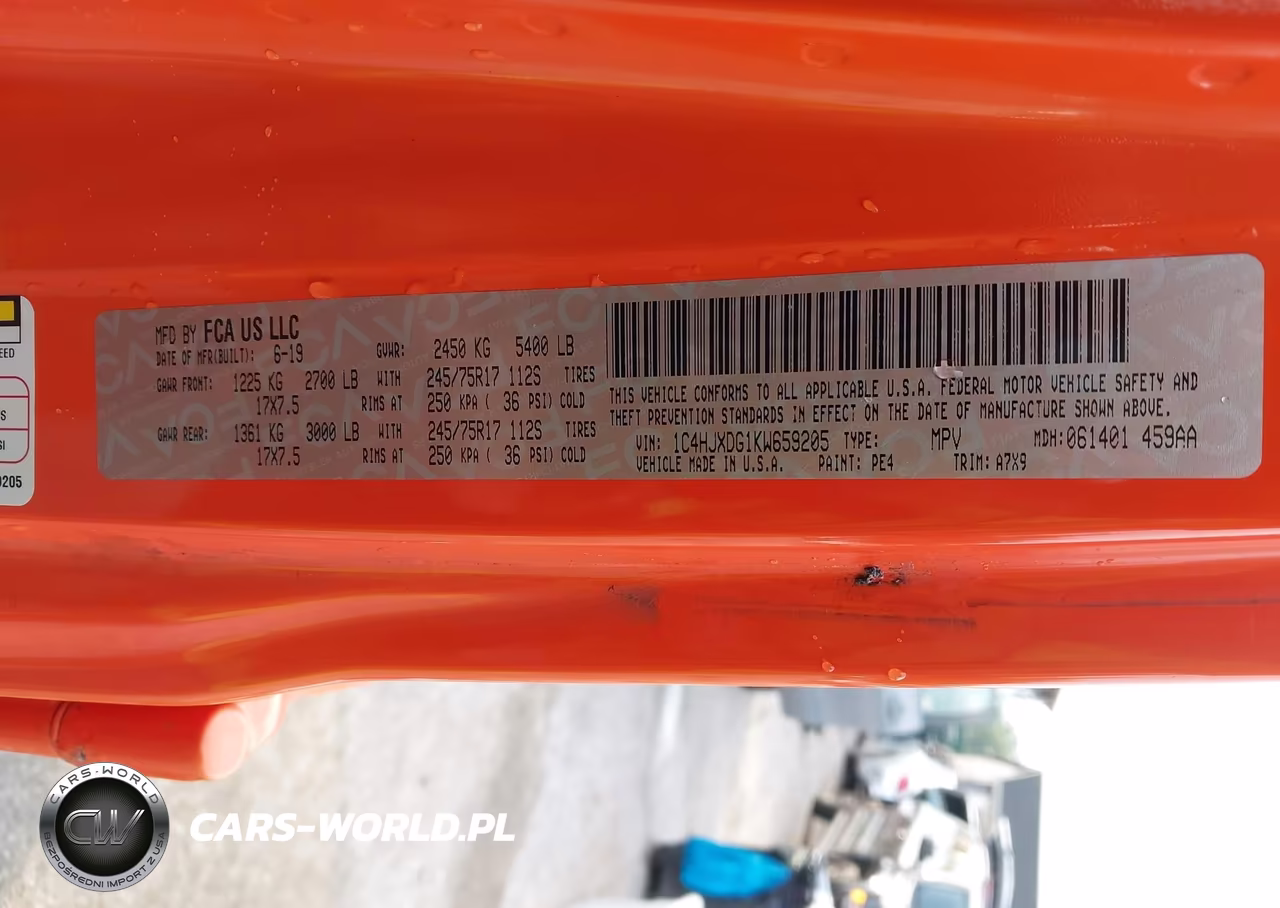 2019 Jeep Wrangler Unlimited Sport S 4X4 VIN:1C4HJXDG1KW659205 - 9