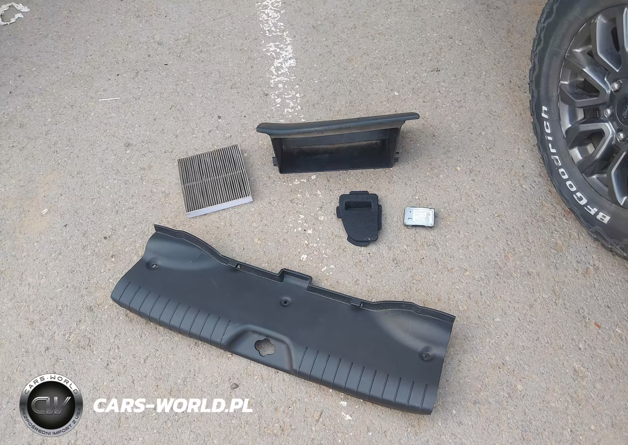 2023 Hyundai Elantra Sel VIN:KMHLM4AG4PU533620 - 12