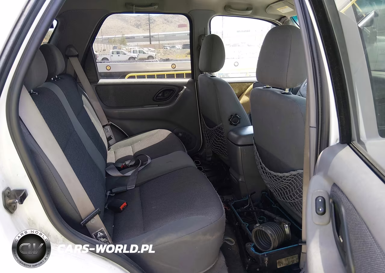 2002 Ford Escape Xlt VIN:1FMYU04152KD98643 - 8