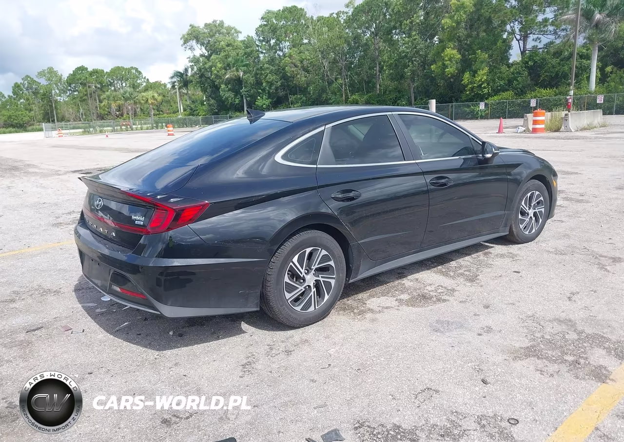 2022 Hyundai Sonata Hybrid Blue VIN:KMHL24JJ1NA051543 - 4