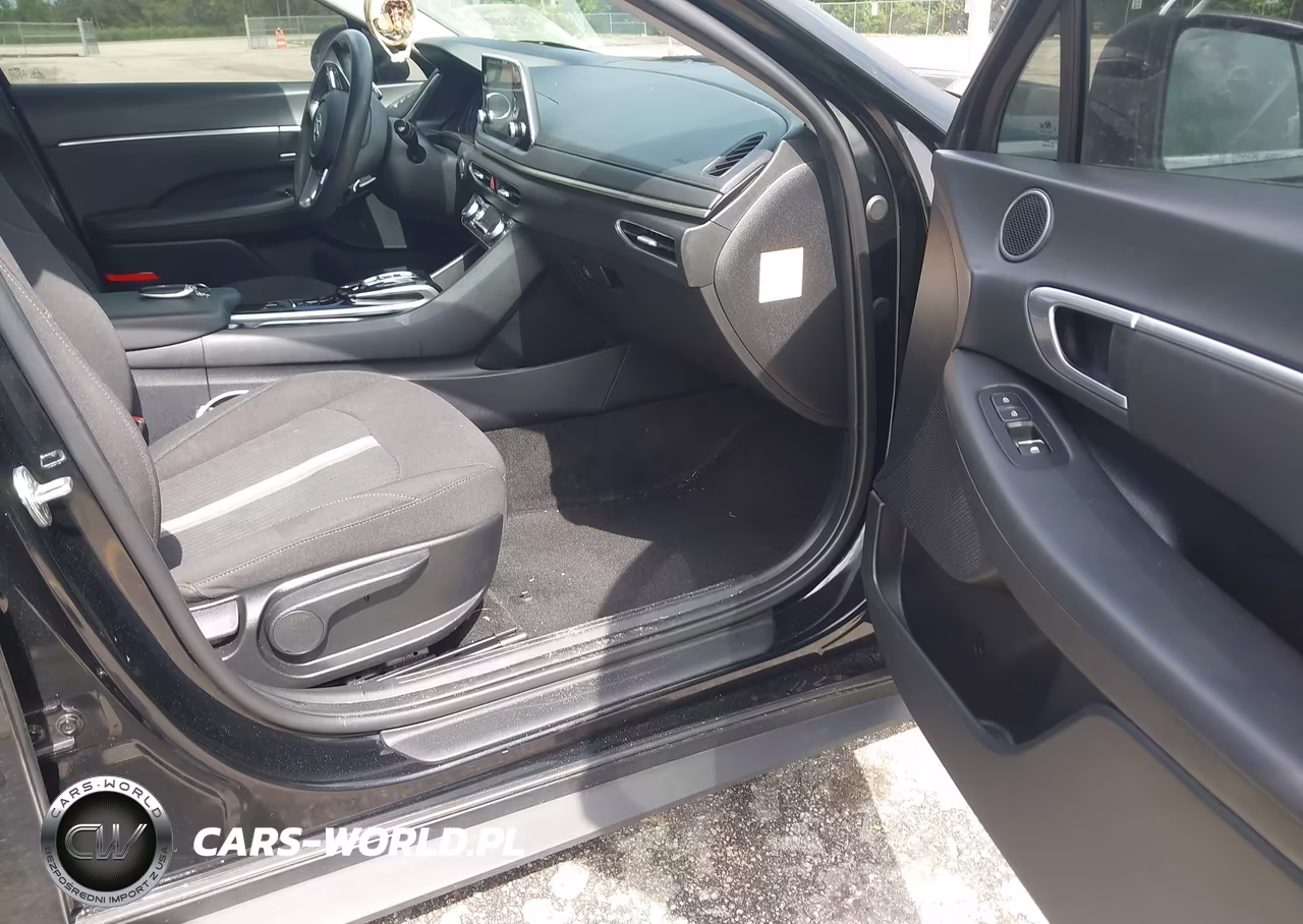2022 Hyundai Sonata Hybrid Blue VIN:KMHL24JJ1NA051543 - 5
