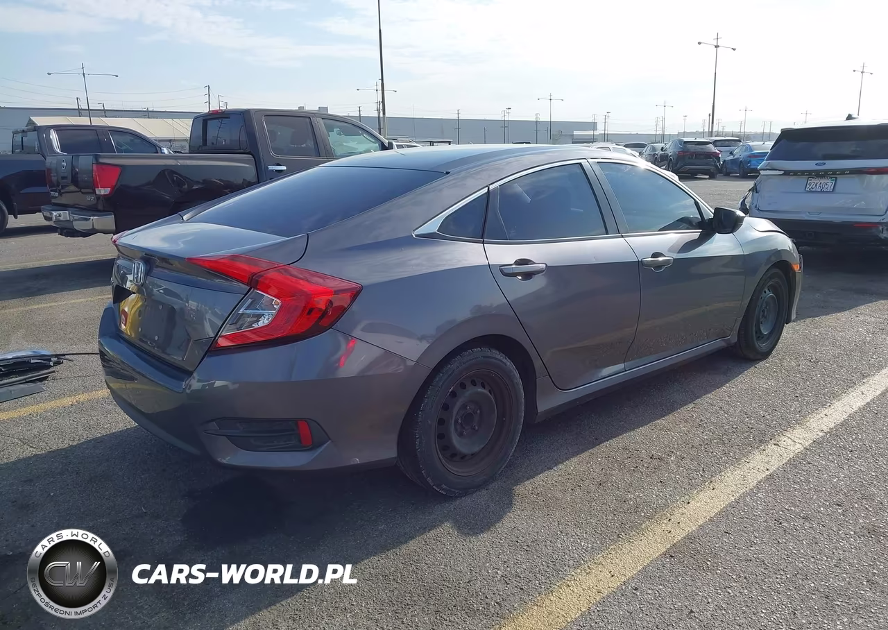 2018 Honda Civic Lx VIN:2HGFC2F5XJH565189 - 4