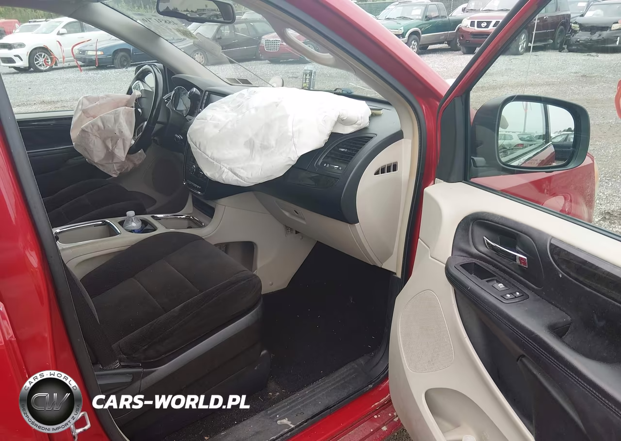 2012 Dodge Grand Caravan Crew VIN:2C4RDGDG7CR163976 - 5