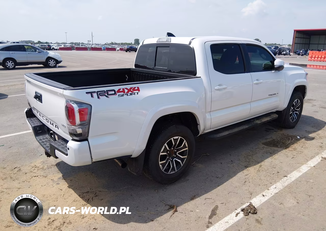2021 Toyota Tacoma Trd Sport VIN:3TYCZ5AN9MT030339 - 4