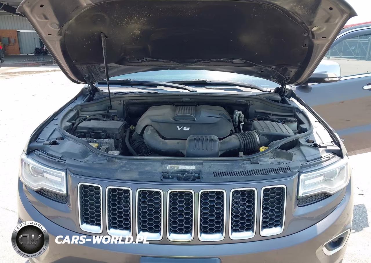 2015 Jeep Grand Cherokee Overland VIN:1C4RJFCG8FC748941 - 10