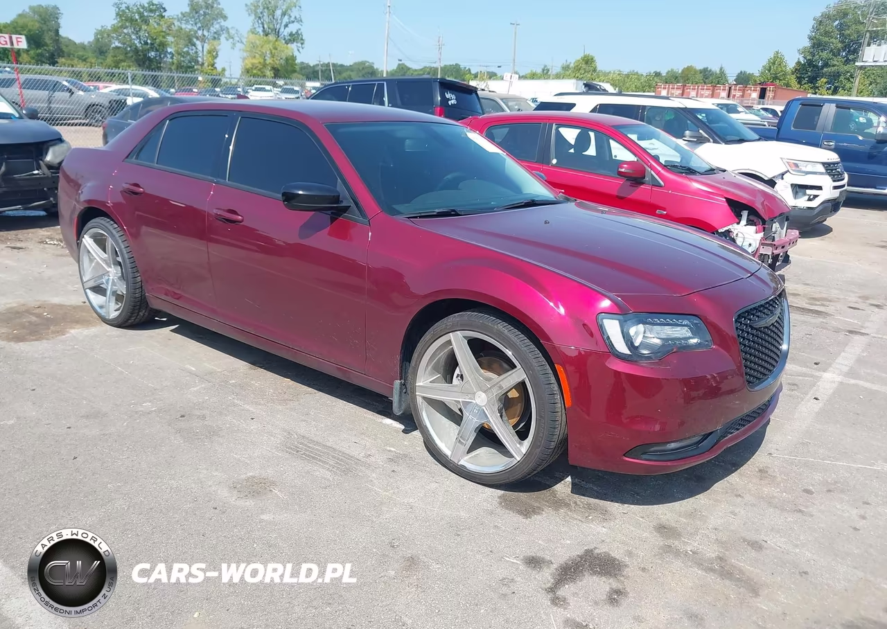 2021 Chrysler 300 Touring