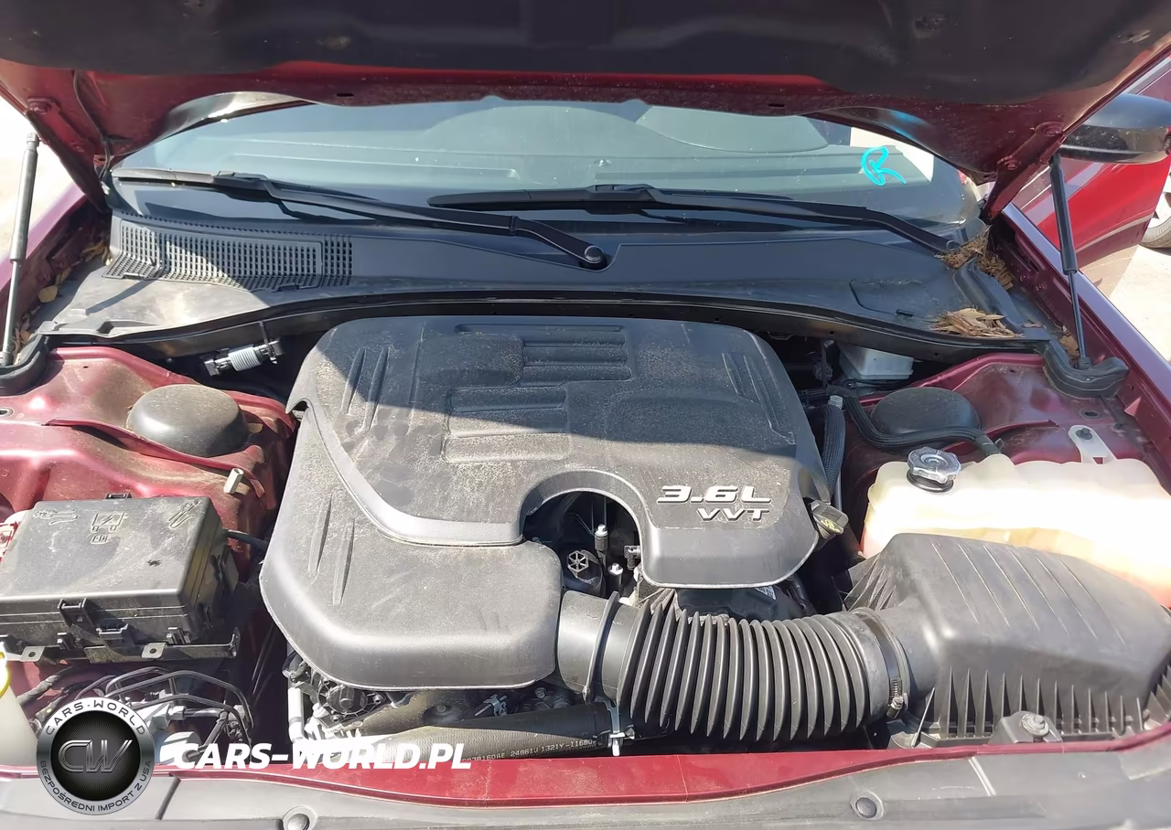 2021 Chrysler 300 Touring VIN:2C3CCAAG6MH595996 - 10