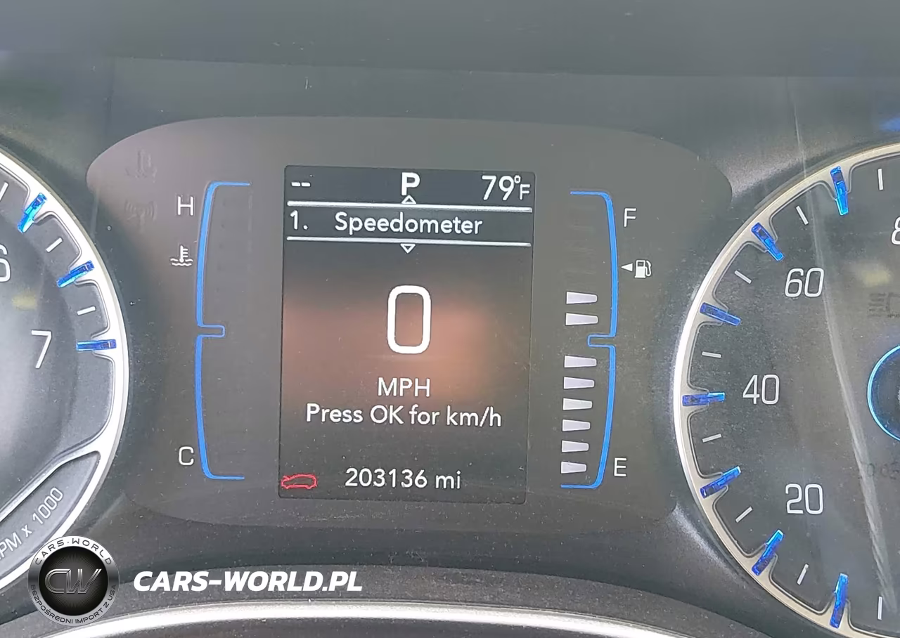 2019 Chrysler Pacifica Touring Plus VIN:2C4RC1FG7KR528460 - 15