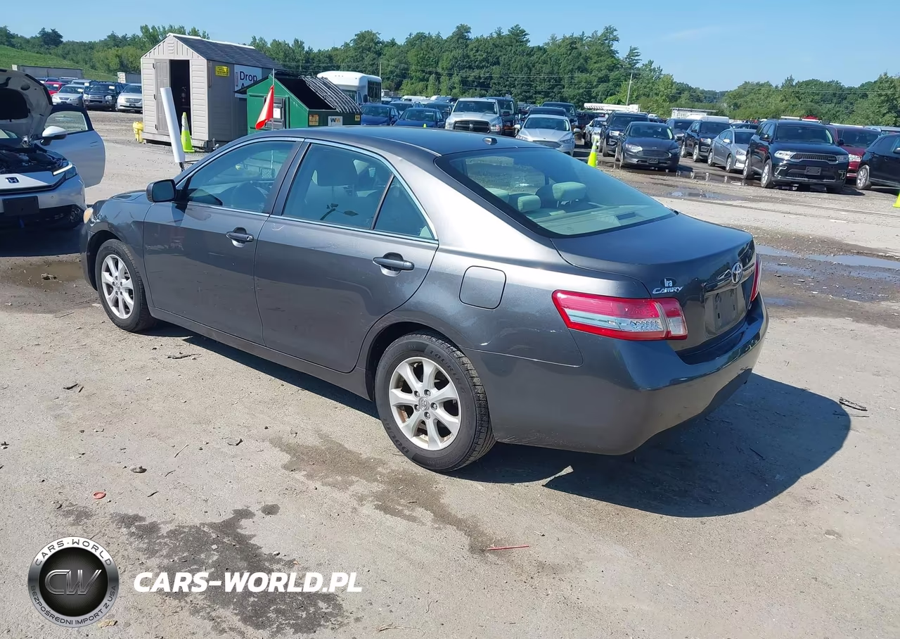 2011 Toyota Camry Le VIN:4T4BF3EK1BR112032 - 3