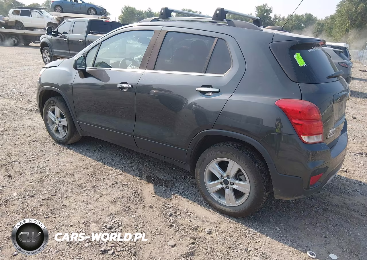 2020 Chevrolet Trax Awd Lt VIN:3GNCJPSB1LL271035 - 3