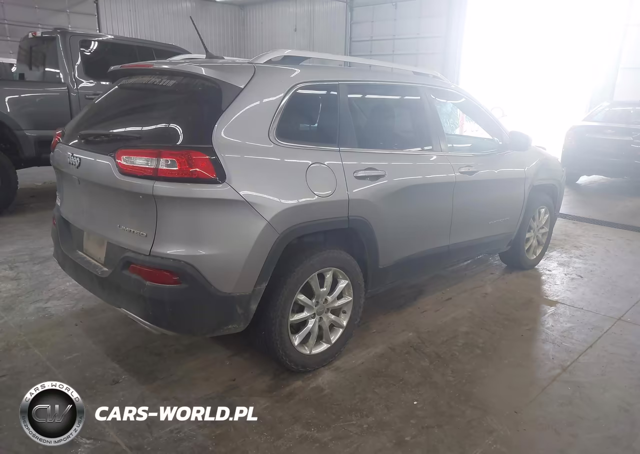2015 Jeep Cherokee Limited VIN:1C4PJMDS0FW717972 - 4