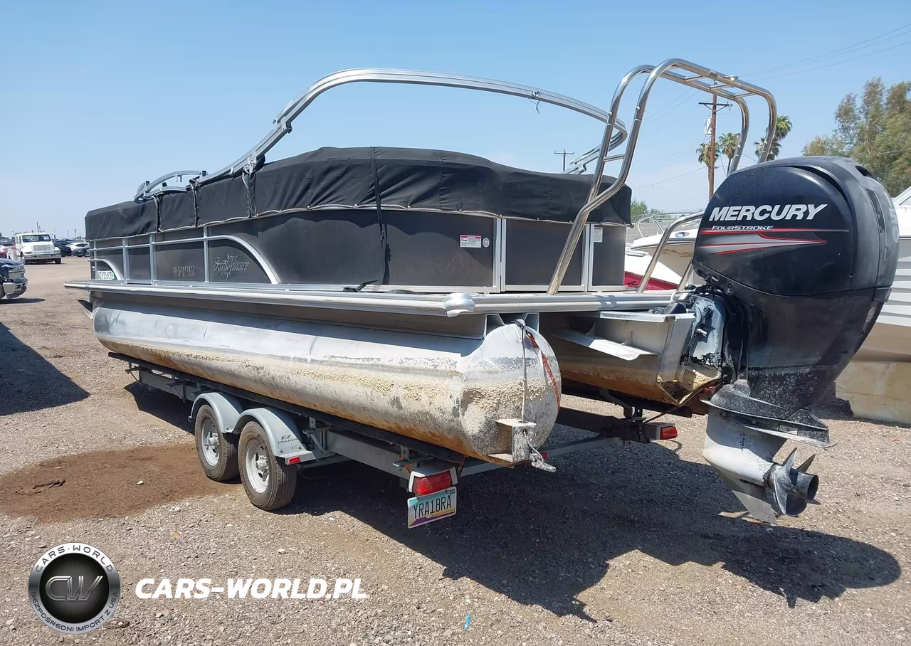 2017 Sun Chaser Boat VIN:SUN21082F617 - 3