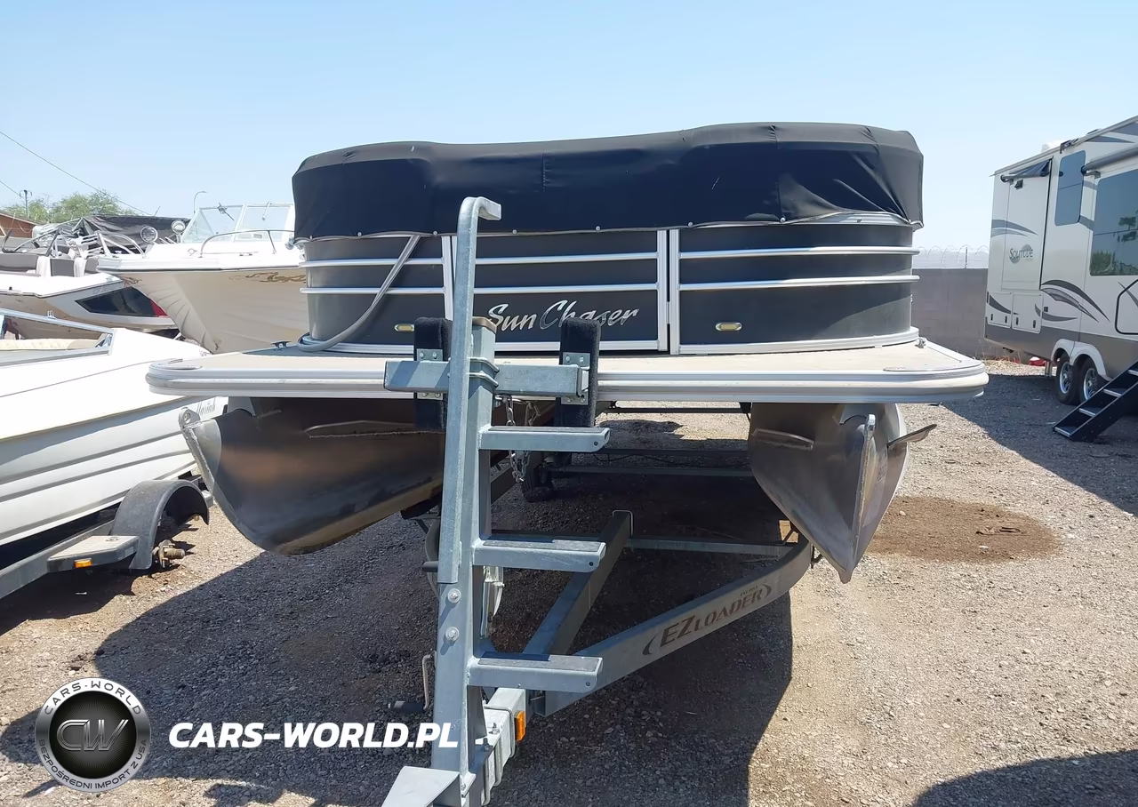 2017 Sun Chaser Boat VIN:SUN21082F617 - 6