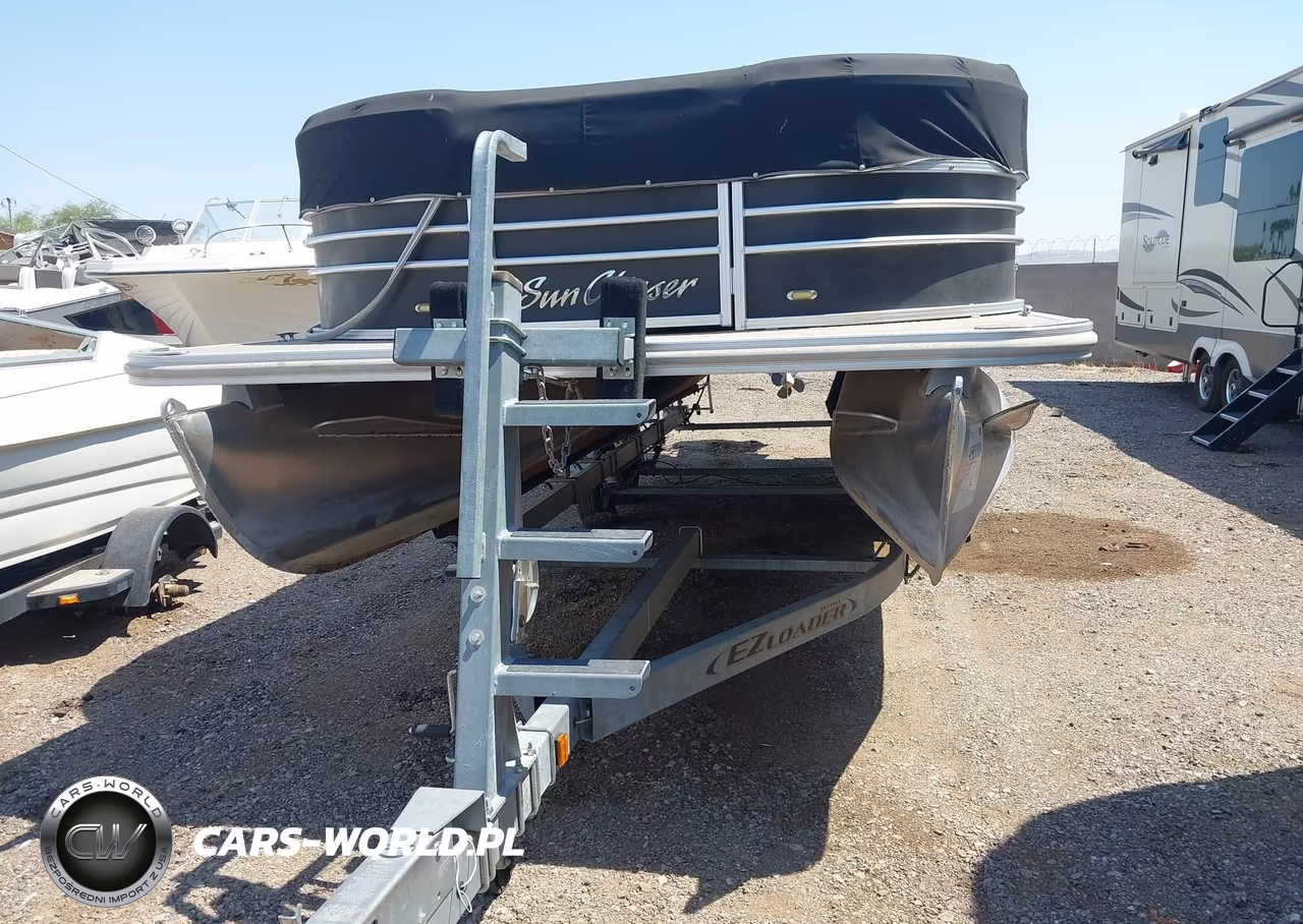 2017 Sun Chaser Boat VIN:SUN21082F617 - 8