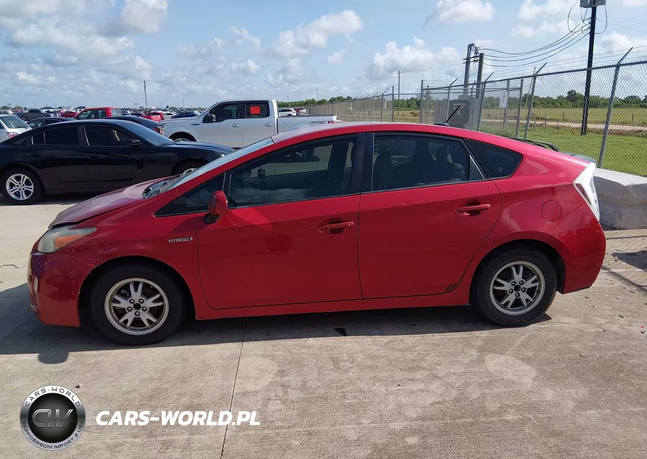 2011 Toyota Prius Three VIN:JTDKN3DU8B0315088 - 14
