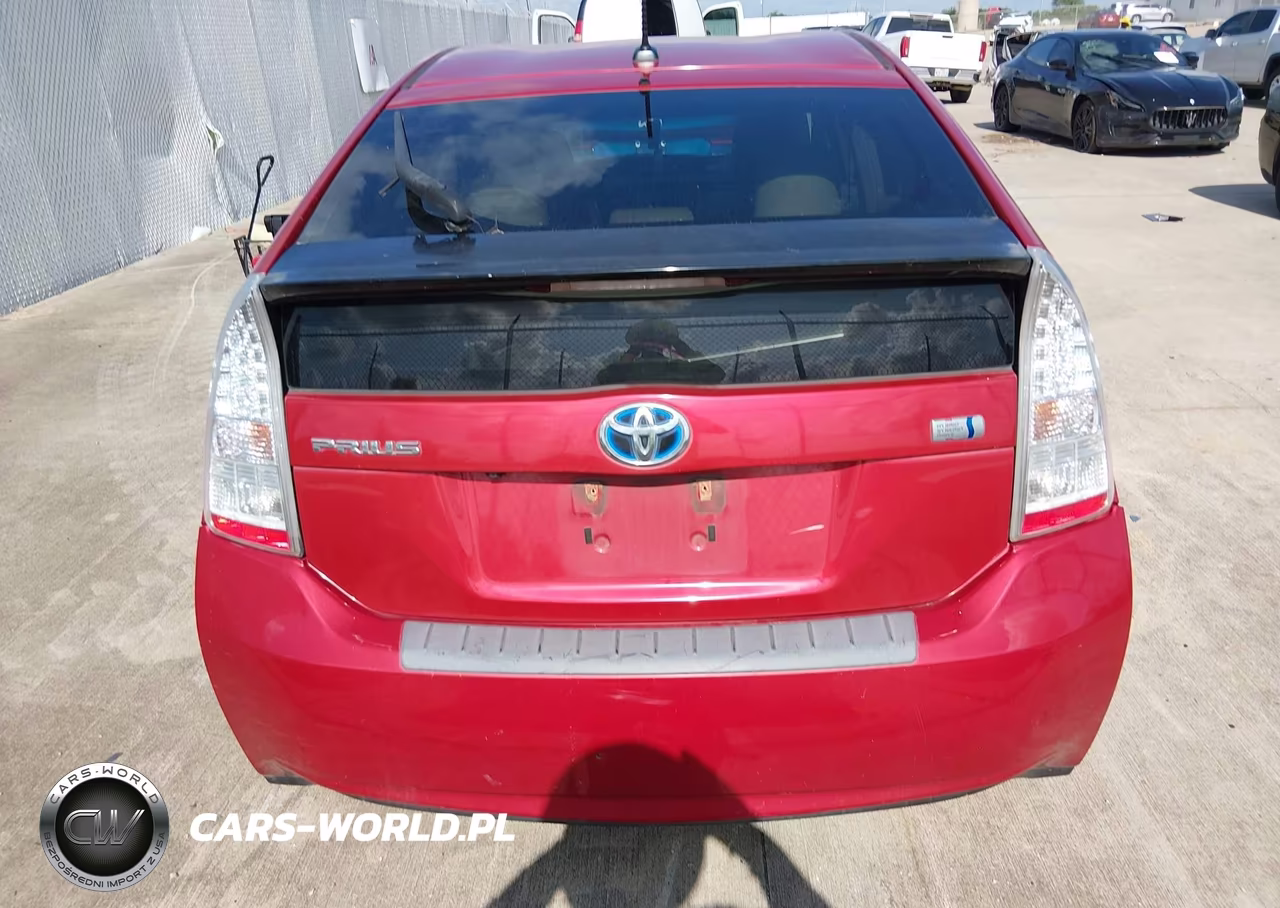 2011 Toyota Prius Three VIN:JTDKN3DU8B0315088 - 16