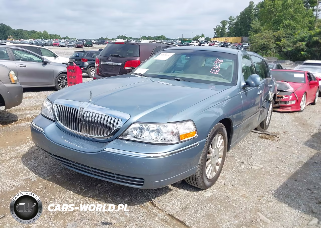 2004 Lincoln Town Car Signature VIN:1LNHM81W54Y663298 - 2
