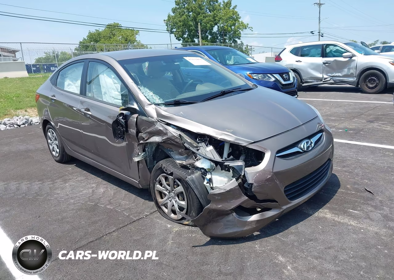 2012 Hyundai Accent Gls – zdjęcie 1 z 15