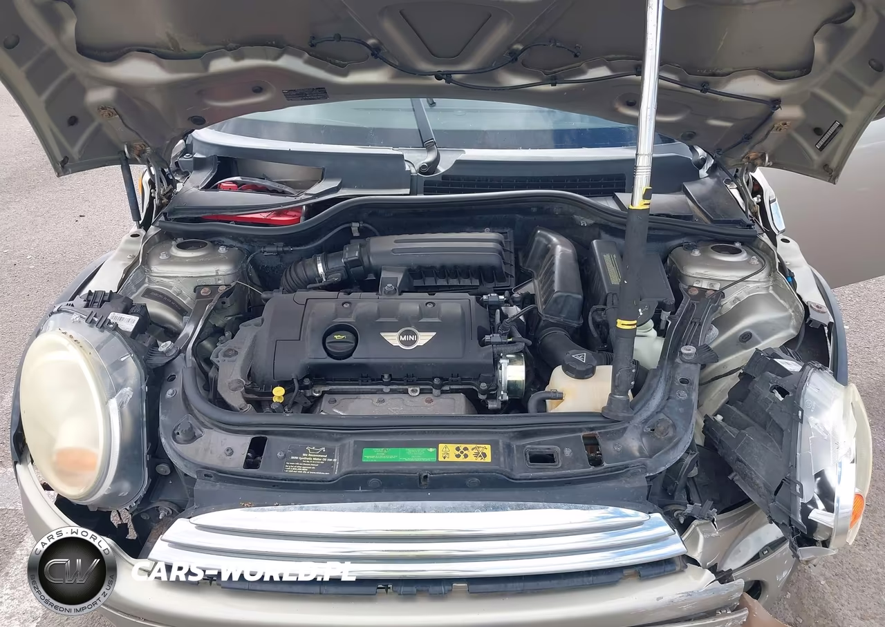 2010 Mini Cooper VIN:WMWMF3C50ATZ22256 - 10