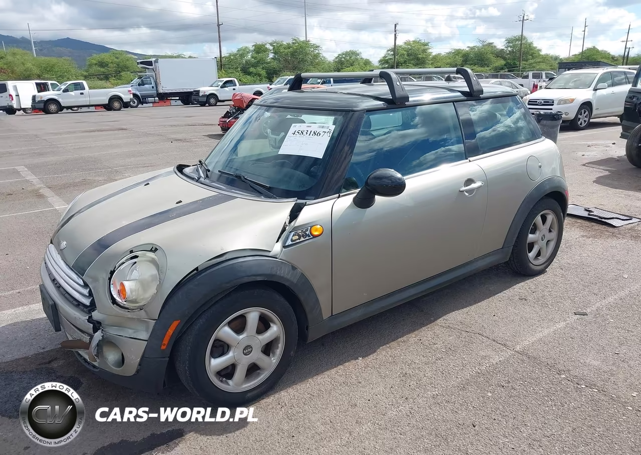 2010 Mini Cooper VIN:WMWMF3C50ATZ22256 - 2