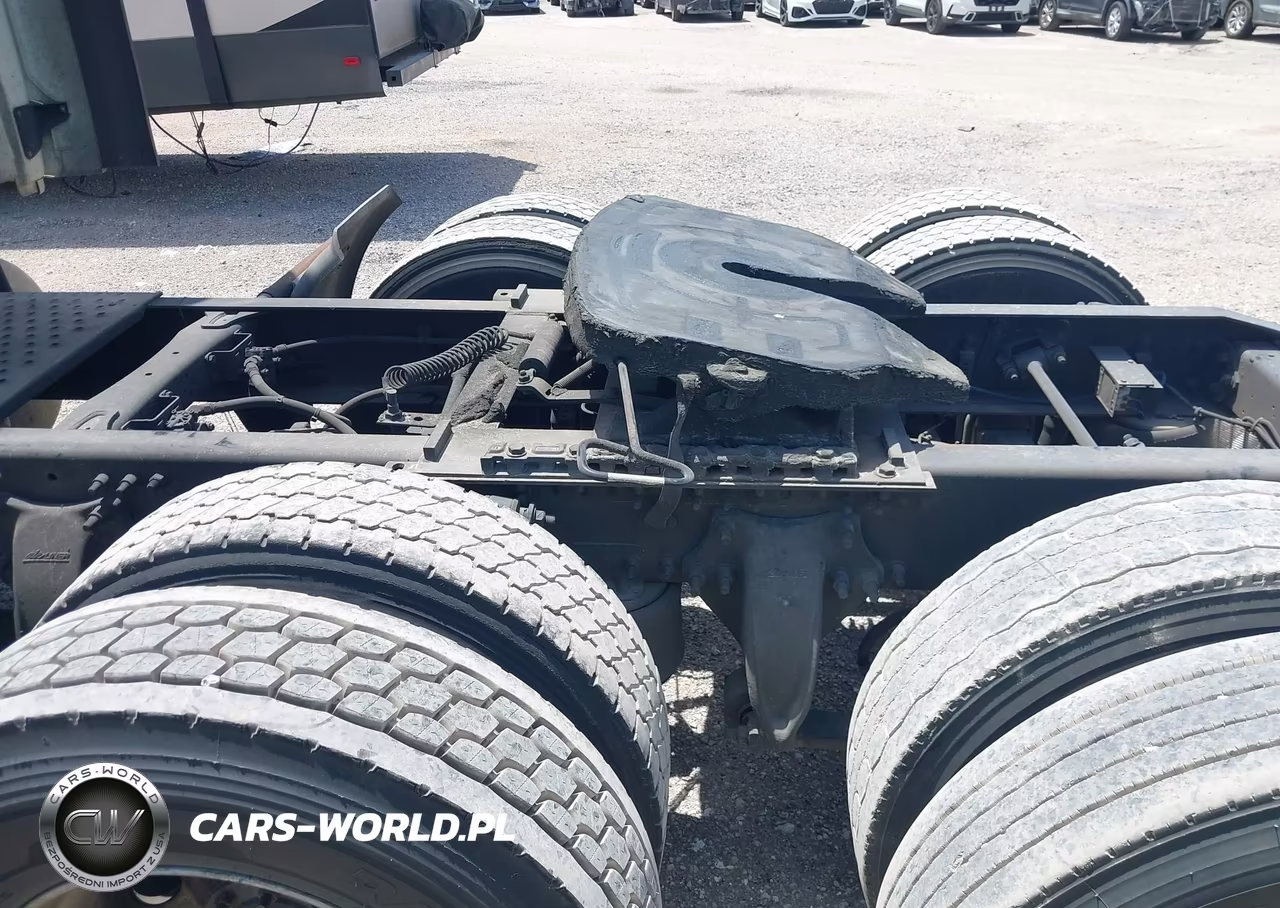 2017 Freightliner Cascadia 125 VIN:3AKJGLDV7HSJD8340 - 14