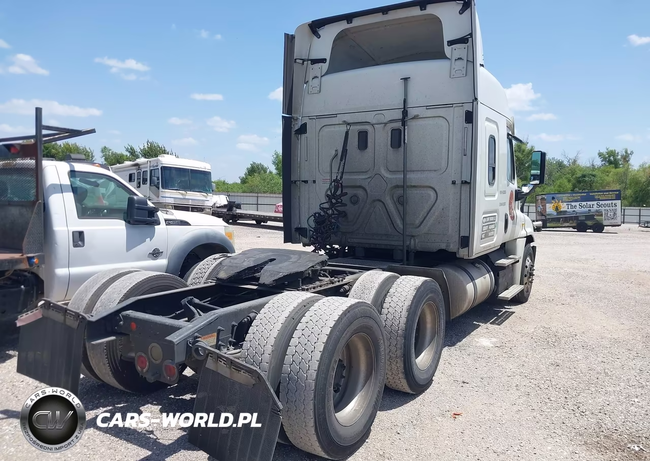 2017 Freightliner Cascadia 125 VIN:3AKJGLDV7HSJD8340 - 4