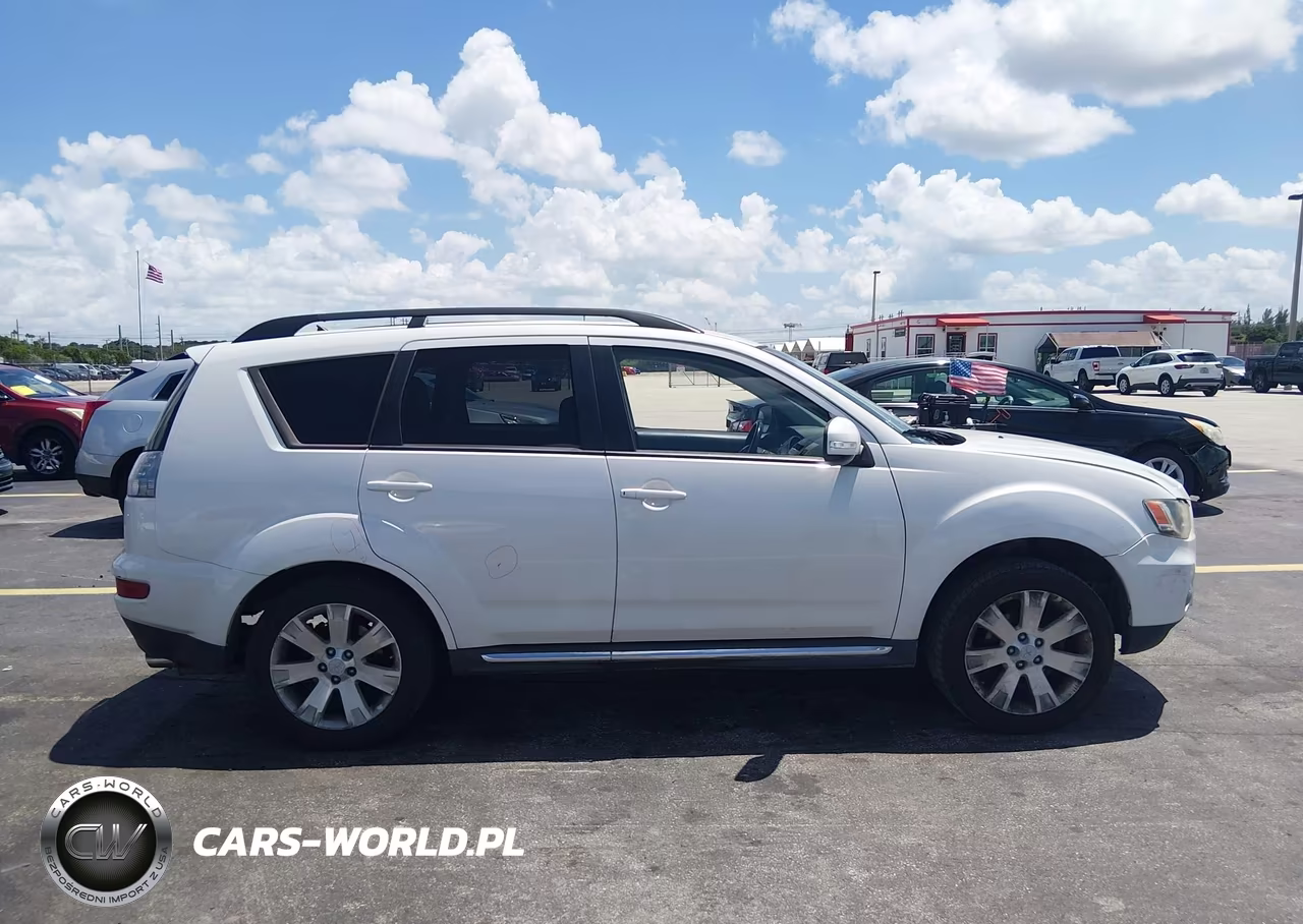 2011 Mitsubishi Outlander Se VIN:JA4JT3AW3BU007305 - 13