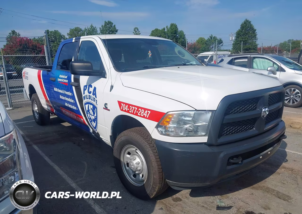 2017 Ram 2500 Tradesman 4X2 8' Box VIN:3C6UR4HLXHG635982 - 13