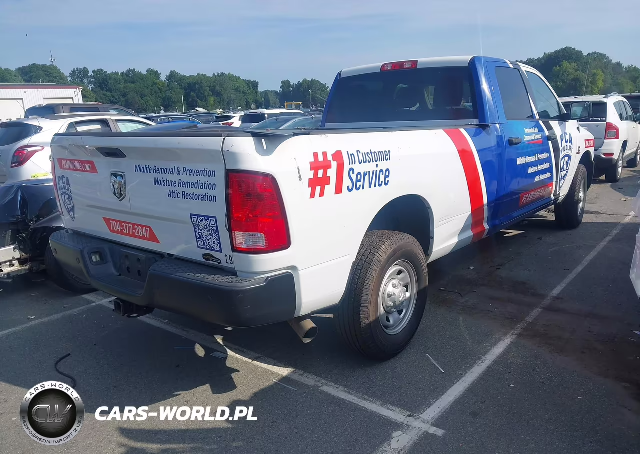 2017 Ram 2500 Tradesman 4X2 8' Box VIN:3C6UR4HLXHG635982 - 4