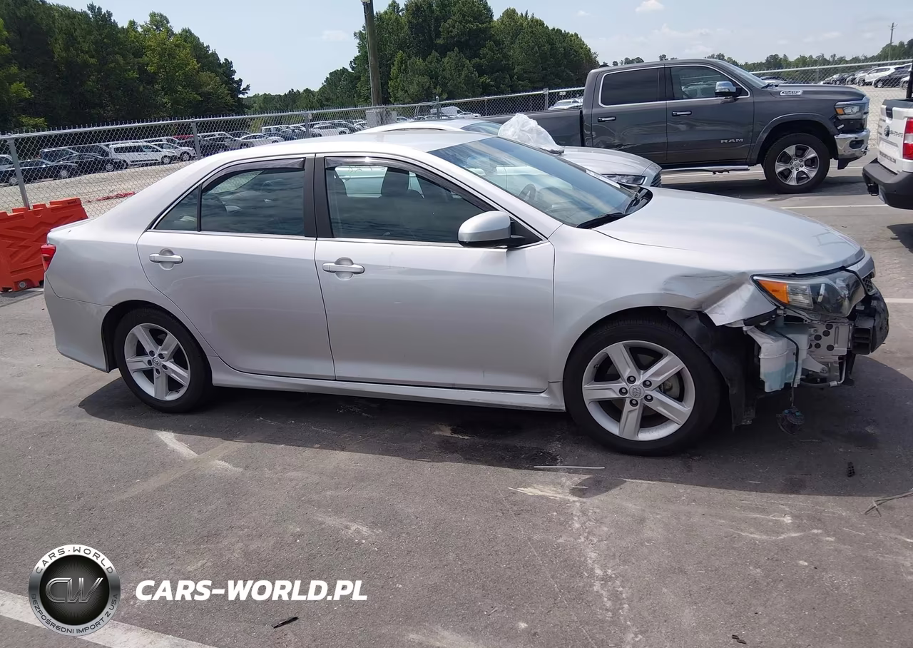 2014 Toyota Camry Se VIN:4T1BF1FK1EU413742 - 14