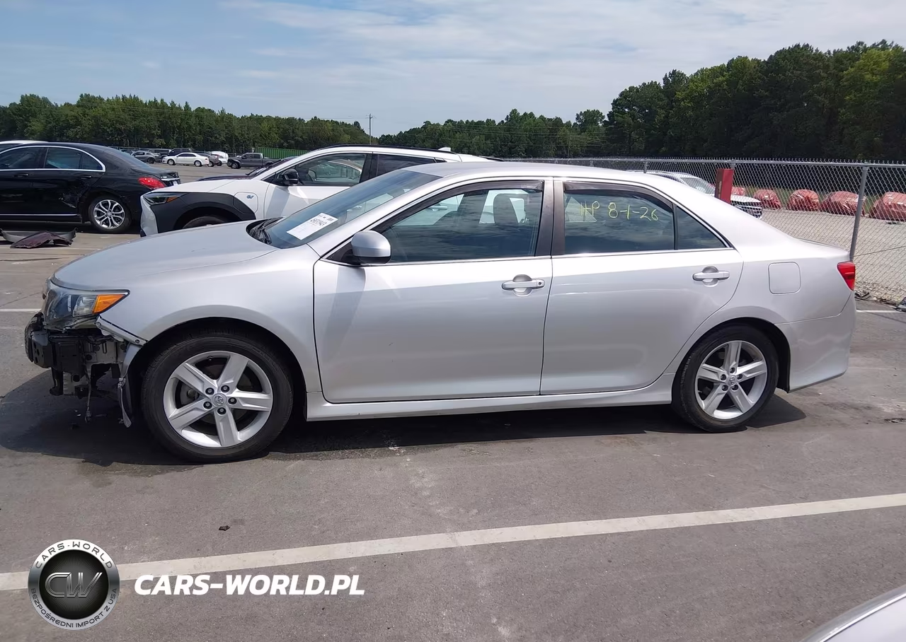 2014 Toyota Camry Se VIN:4T1BF1FK1EU413742 - 15