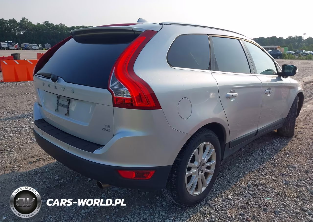 2010 Volvo Xc60 T6-T6 R-Design VIN:YV4992DZ1A2021329 - 4