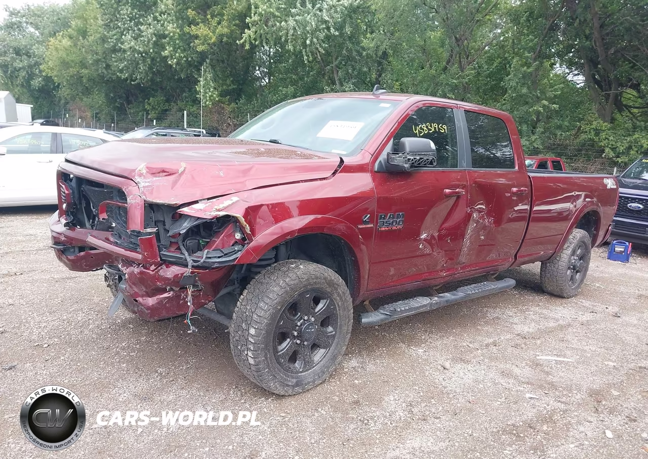 2018 Ram 3500 Laramie 4X4 8' Box VIN:3C63R3JL5JG310999 - 2