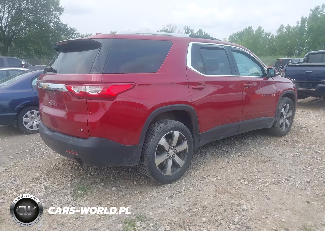 2018 Chevrolet Traverse Lt Leather VIN:1GNEVHKW3JJ102693 - 4