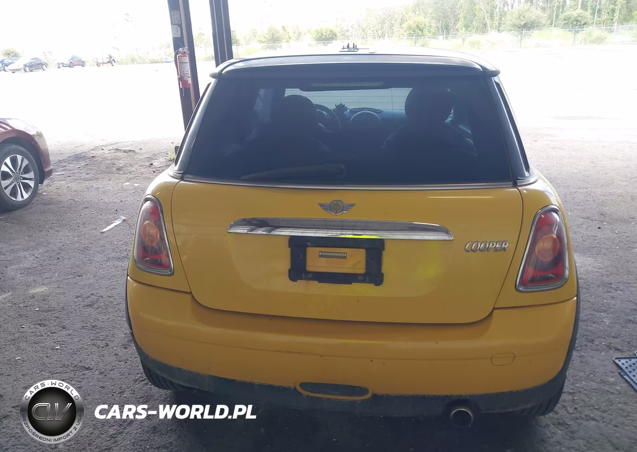 2009 Mini Cooper VIN:WMWMF33589TU76031 - 17