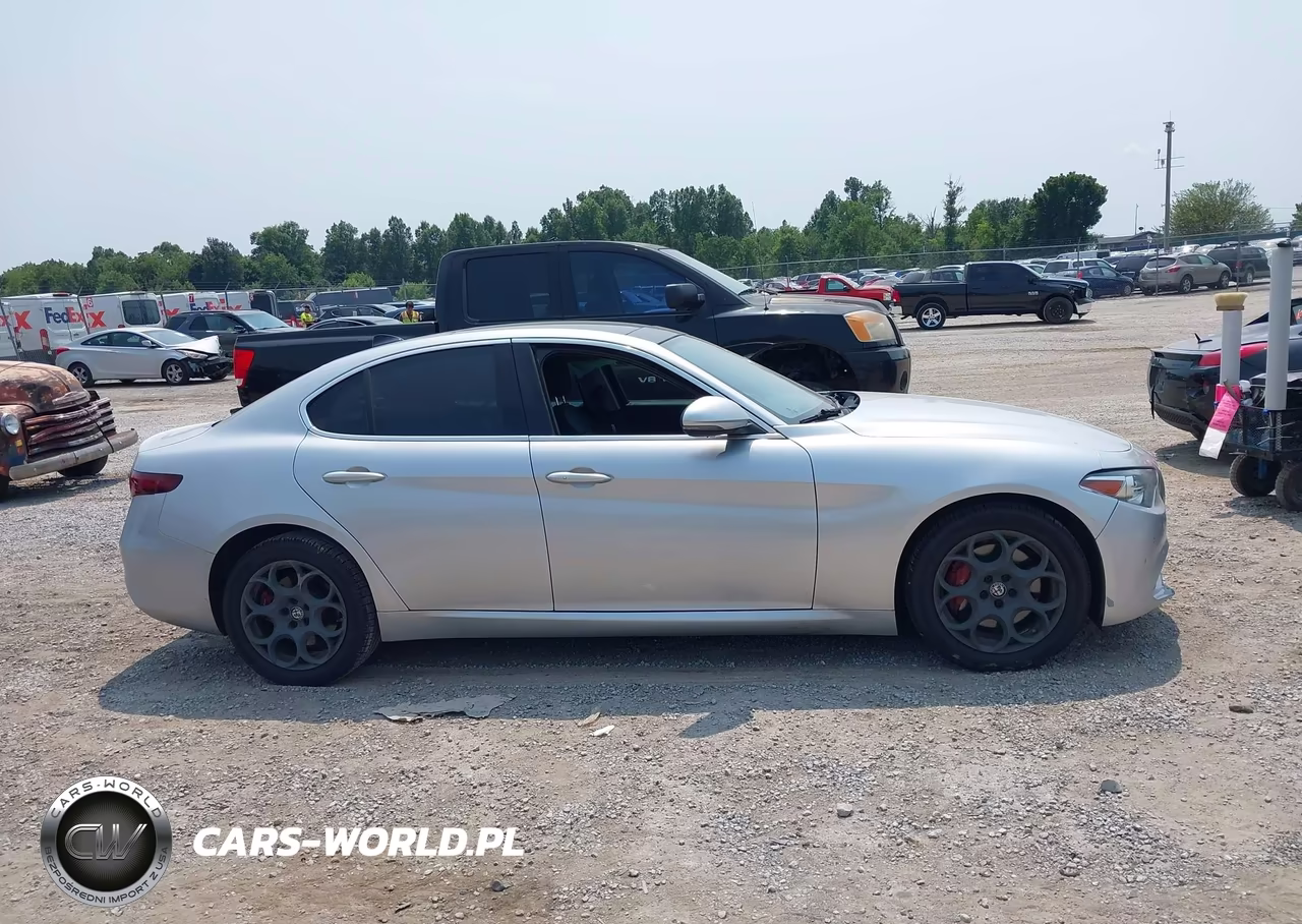 2017 Alfa Romeo Giulia Awd VIN:ZARFAEDN4H7545881 - 13