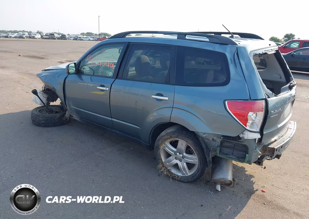 2010 Subaru Forester 2.5X Premium VIN:JF2SH6CC4AH900060 - 3