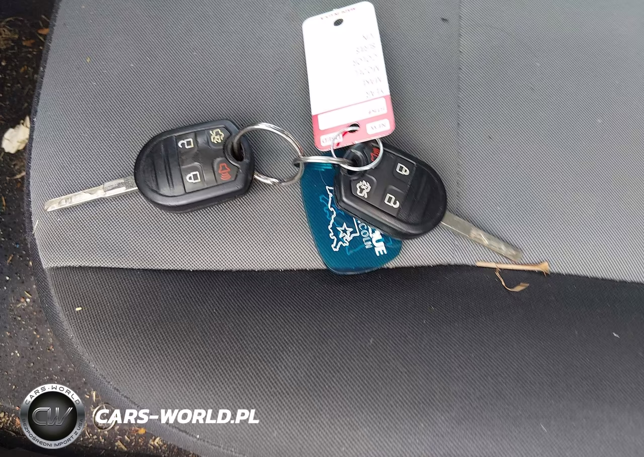 2019 Ford Fiesta S VIN:3FADP4AJ8KM157485 - 11