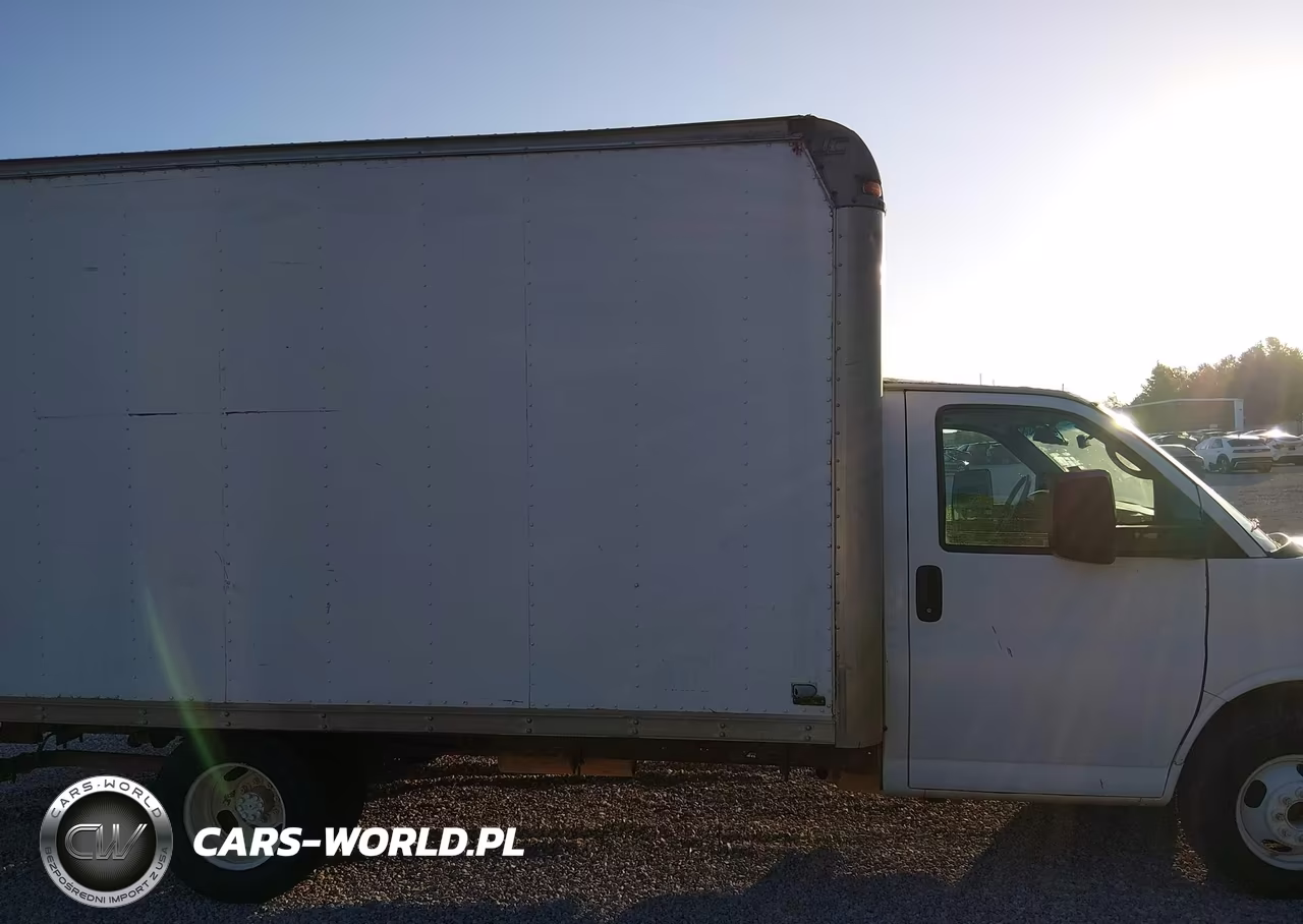 2015 Chevrolet Express Cutaway 3500 VIN:1GB3G3CGXF1118339 - 13