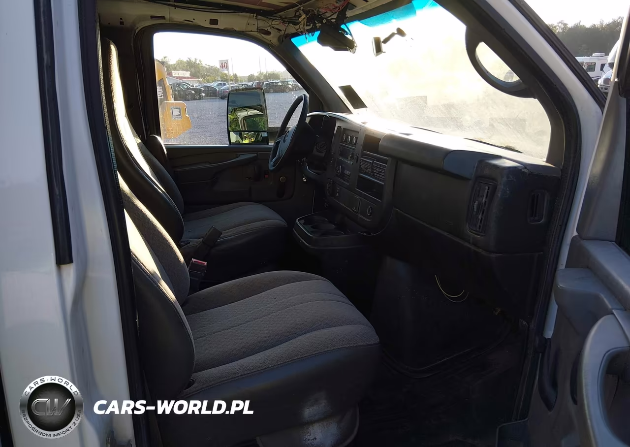 2015 Chevrolet Express Cutaway 3500 VIN:1GB3G3CGXF1118339 - 7