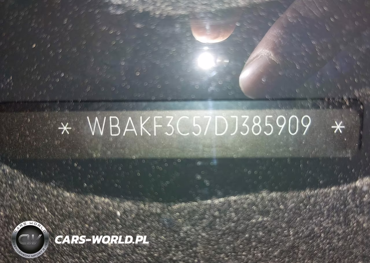 2013 BMW 328I xDrive VIN:WBAKF3C57DJ385909 - 9