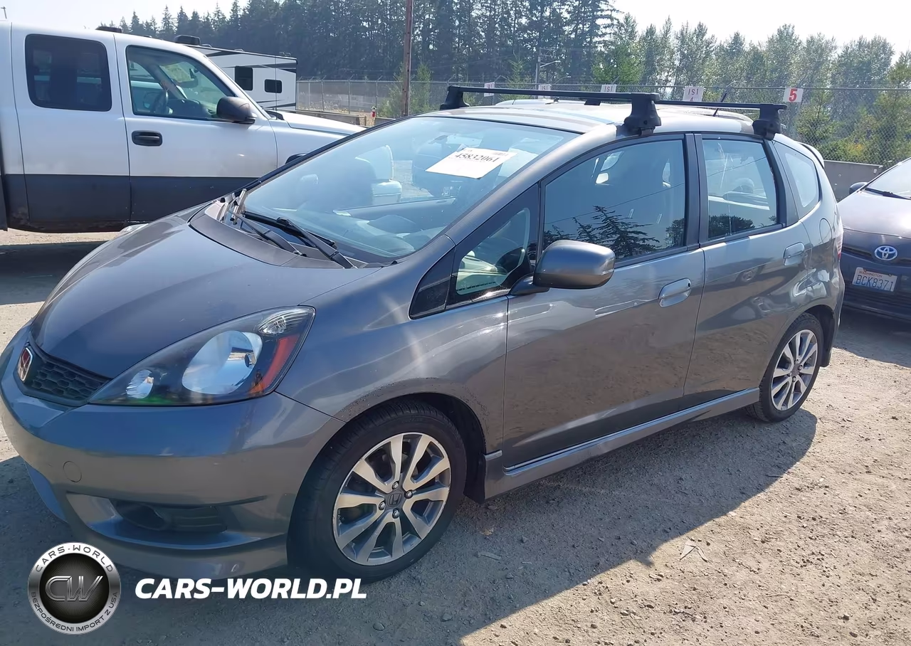 2013 Honda Fit Sport VIN:JHMGE8H58DC010017 - 2
