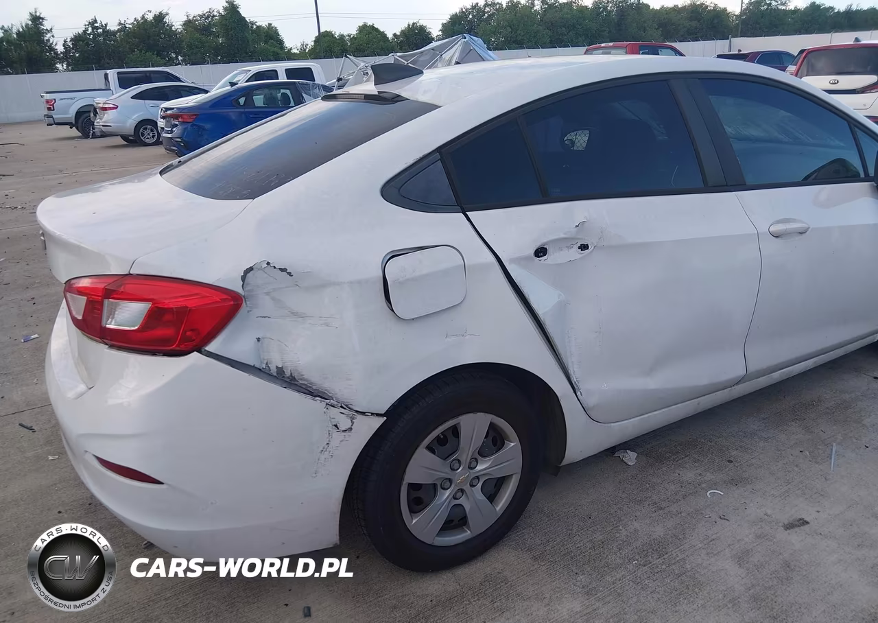 2017 Chevrolet Cruze Ls Auto VIN:1G1BC5SM6H7121348 - 6
