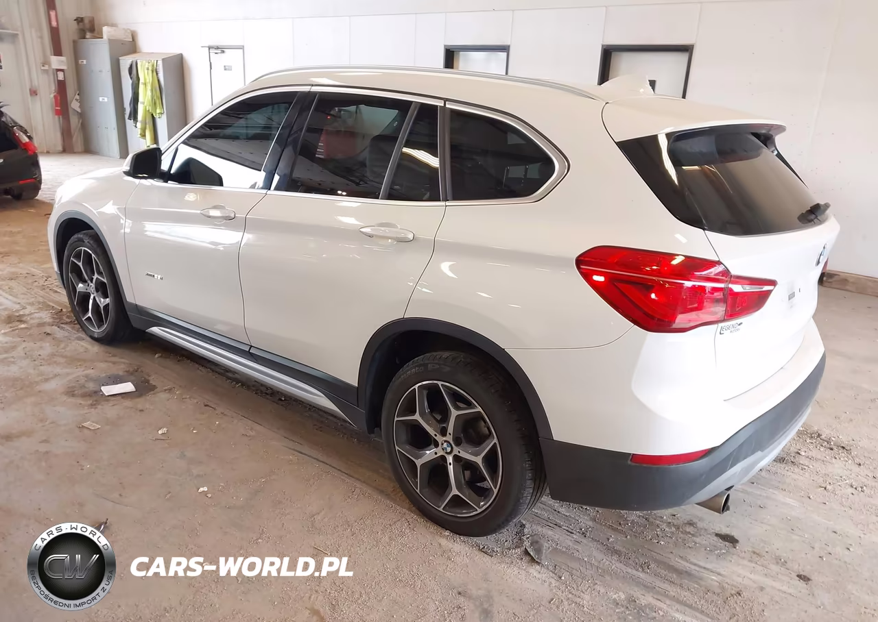 2018 BMW X1 xDrive28I VIN:WBXHT3C33J5K24694 - 3