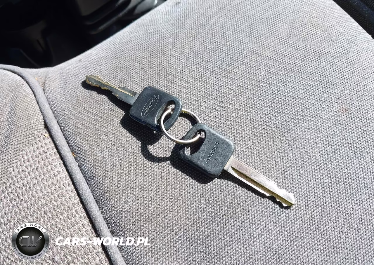 1995 Mazda B2300 VIN:4F4CR12A8STM12948 - 11