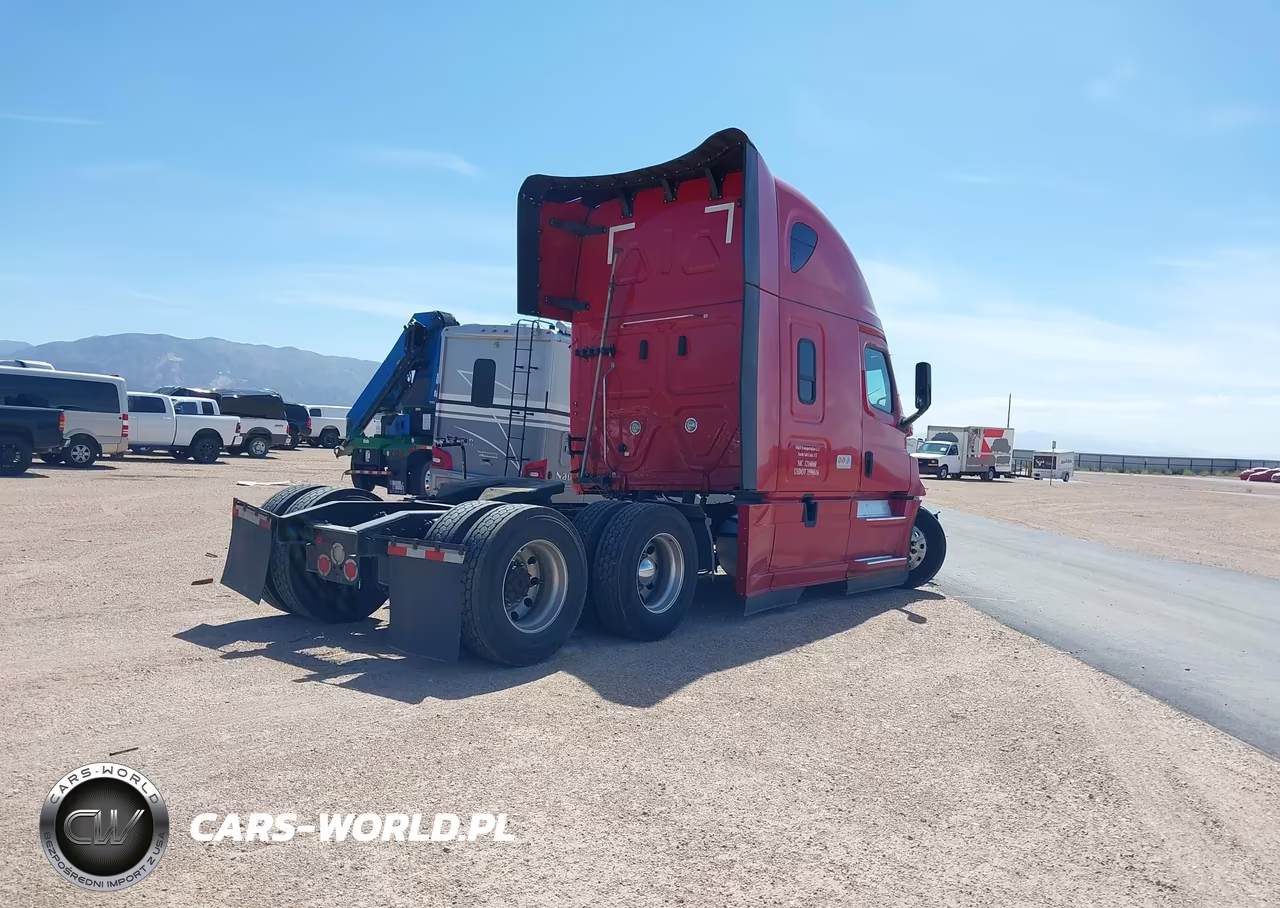 2022 Freightliner New Cascadia 126 VIN:3AKJHHDR3NSMF9395 - 4